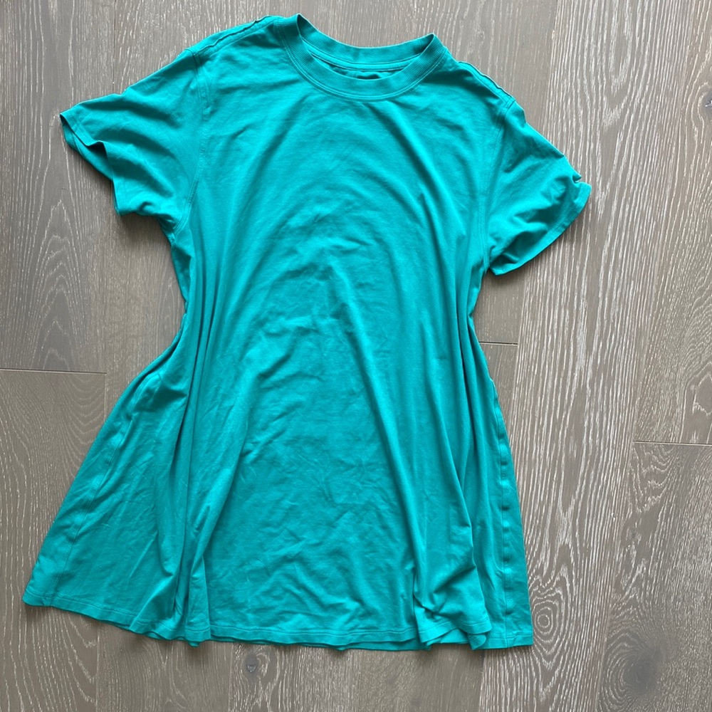 Lululemon green t-shirt swing dress
